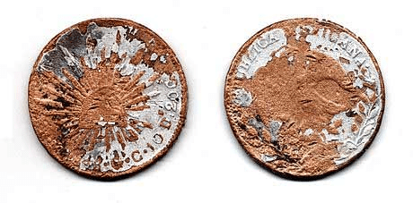 monedas antiguas bañadas en plata