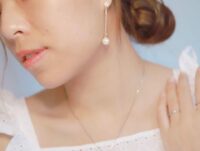 Los pendientes de perlas para novias, un símbolo de lealtad